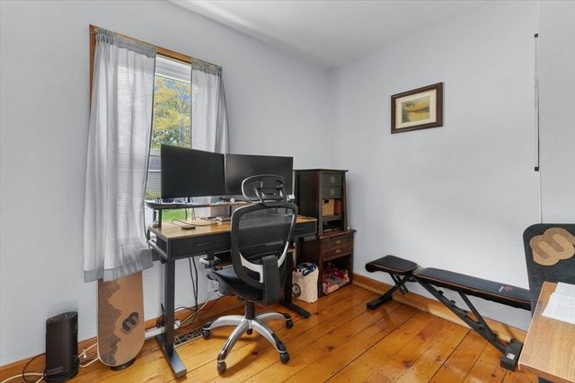 15 Steele St, Worcester, MA 01607