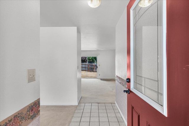 2108 Quail Ct, Valley Springs, CA 95252