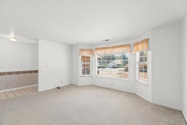 2108 Quail Ct, Valley Springs, CA 95252