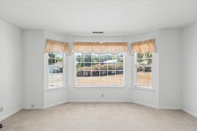 2108 Quail Ct, Valley Springs, CA 95252