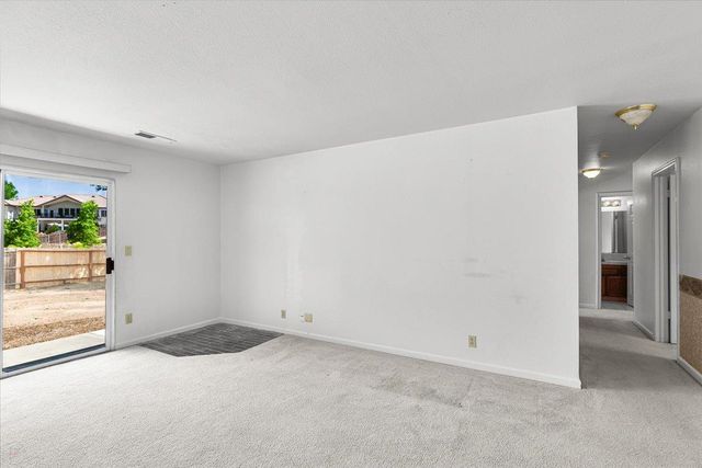 2108 Quail Ct, Valley Springs, CA 95252