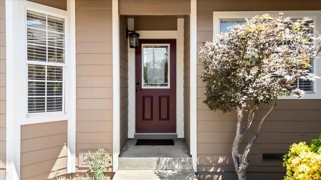 2108 Quail Ct, Valley Springs, CA 95252