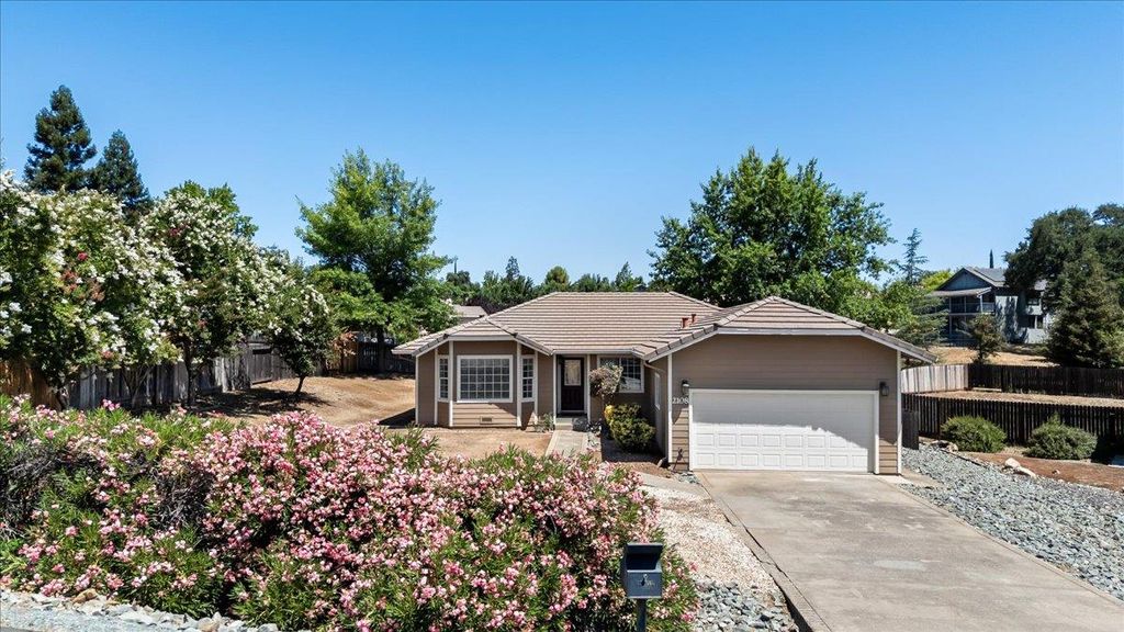 2108 Quail Ct, Valley Springs, CA 95252