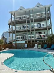 1717 Carolina Beach Avenue Apt 19, Carolina Beach, NC 28428