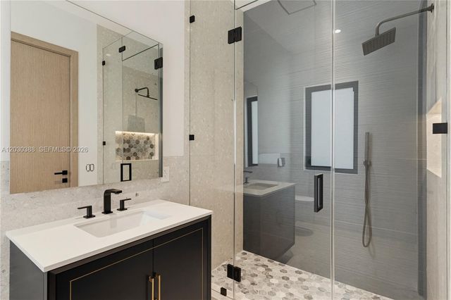 6641 SW 85th Street, Miami, FL 33143