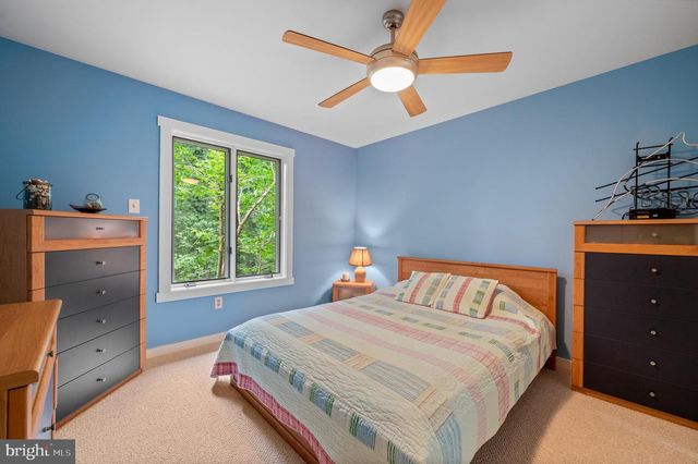 41 LYONS RUN RD, Glenmoore, PA 19343