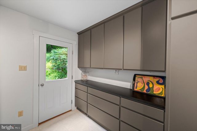 41 LYONS RUN RD, Glenmoore, PA 19343