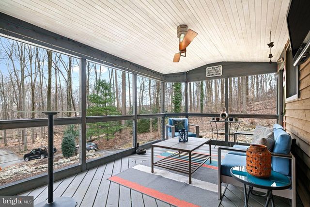 41 LYONS RUN RD, Glenmoore, PA 19343