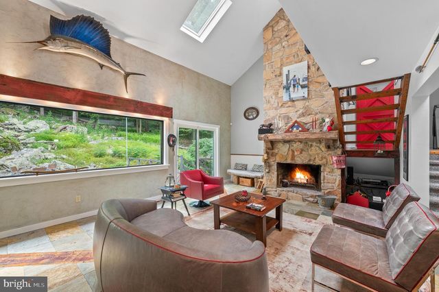 41 LYONS RUN RD, Glenmoore, PA 19343