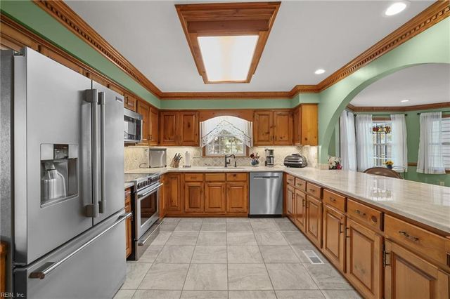 524 Warrick RD, Chesapeake, VA 23322