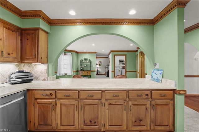 524 Warrick RD, Chesapeake, VA 23322