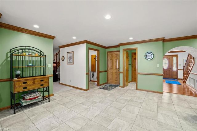 524 Warrick RD, Chesapeake, VA 23322