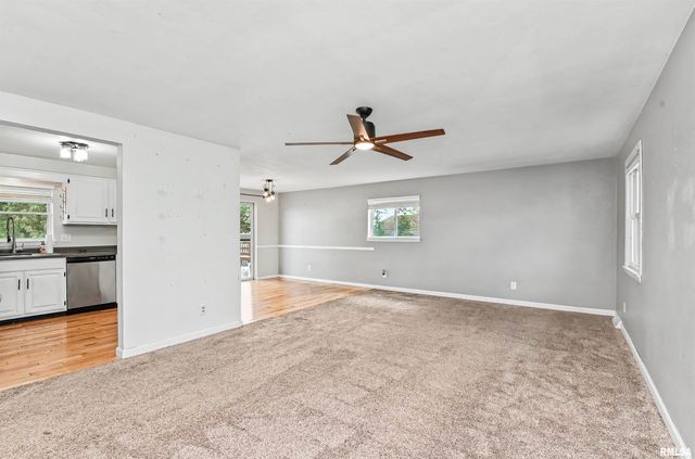 150 E OAKWOOD Street, Morton, IL 61550