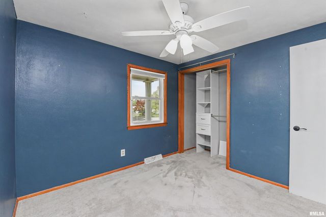 150 E OAKWOOD Street, Morton, IL 61550