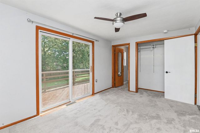 150 E OAKWOOD Street, Morton, IL 61550