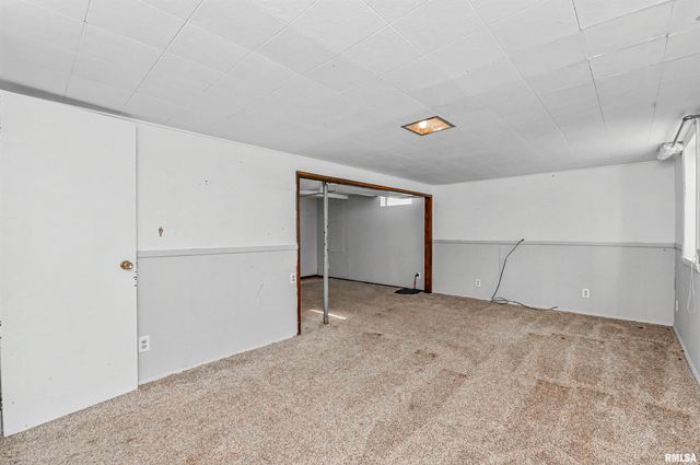 150 E OAKWOOD Street, Morton, IL 61550