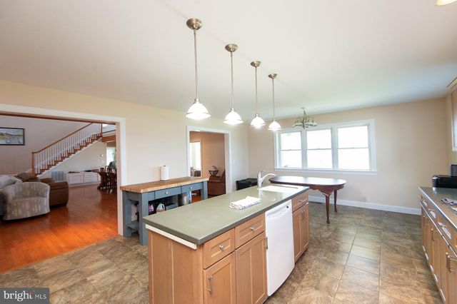5704 ROSS NECK RD, Cambridge, MD 21613