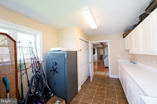 5704 ROSS NECK RD, Cambridge, MD 21613