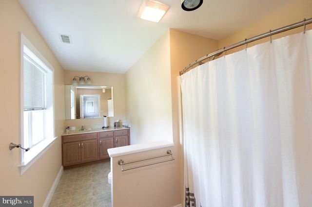 5704 ROSS NECK RD, Cambridge, MD 21613