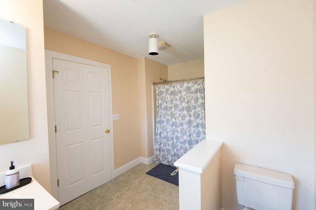 5704 ROSS NECK RD, Cambridge, MD 21613