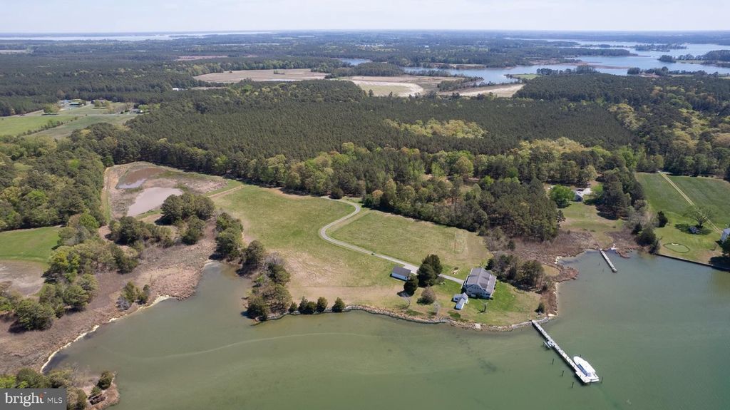 Image 2 of property listing at 5704 ROSS NECK RD, Cambridge, MD 21613