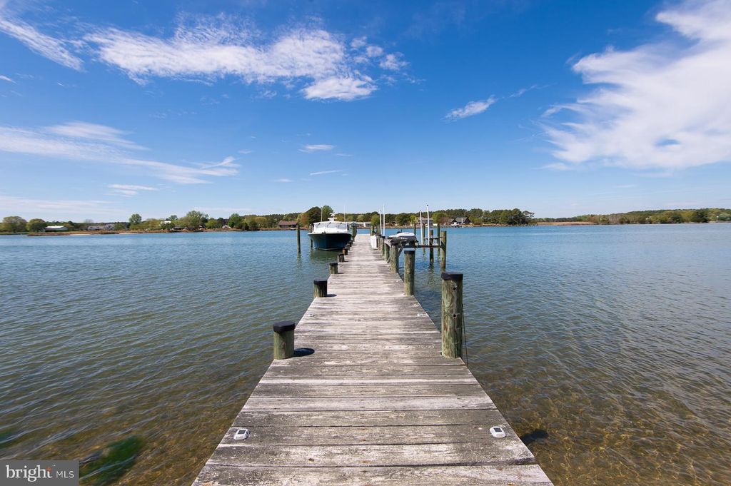 Image 37 of property listing at 5704 ROSS NECK RD, Cambridge, MD 21613