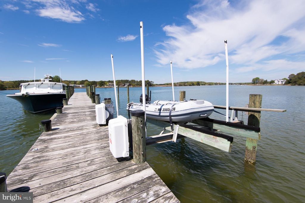 Image 39 of property listing at 5704 ROSS NECK RD, Cambridge, MD 21613