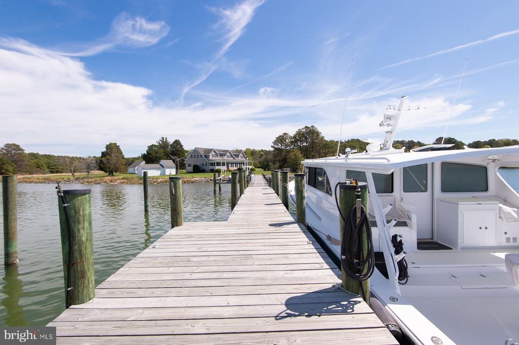 Image 43 of property listing at 5704 ROSS NECK RD, Cambridge, MD 21613