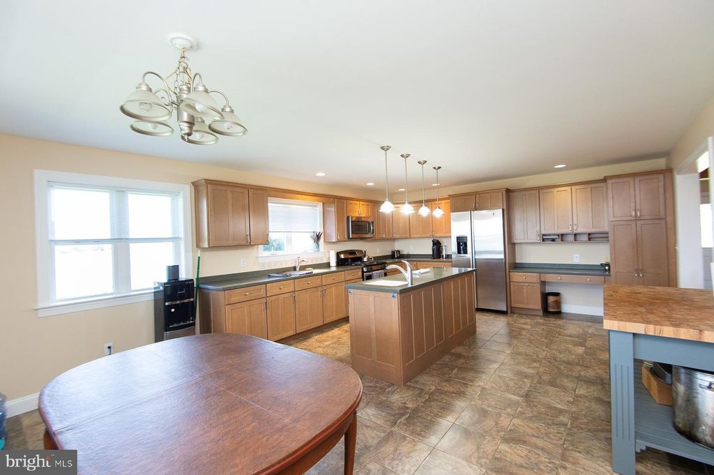 Image 55 of property listing at 5704 ROSS NECK RD, Cambridge, MD 21613