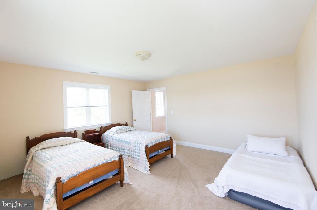 Image 87 of property listing at 5704 ROSS NECK RD, Cambridge, MD 21613