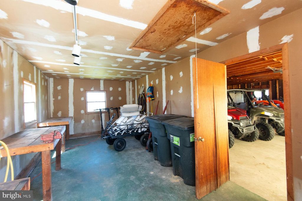 Image 95 of property listing at 5704 ROSS NECK RD, Cambridge, MD 21613