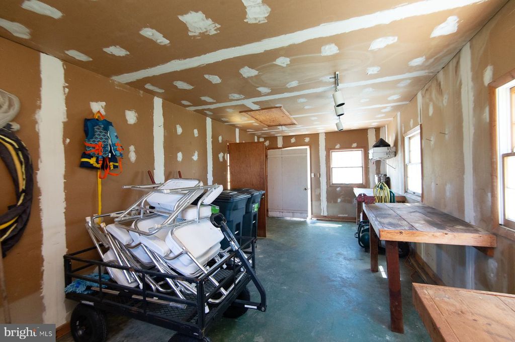 Image 96 of property listing at 5704 ROSS NECK RD, Cambridge, MD 21613