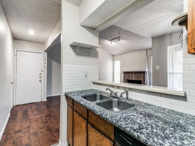 6050 Melody Lane 319, Dallas, TX 75231