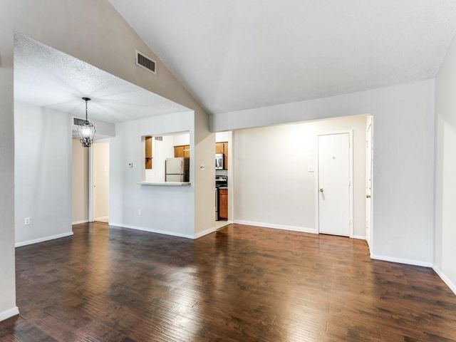 6050 Melody Lane 319, Dallas, TX 75231