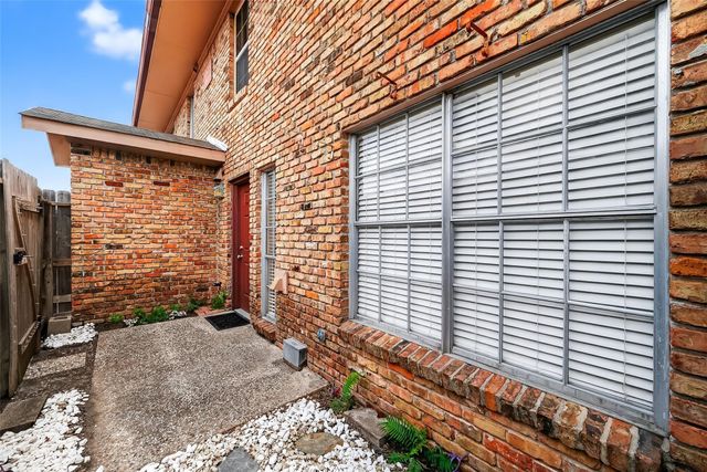 7600 Burgoyne Road 121, Houston, TX 77063