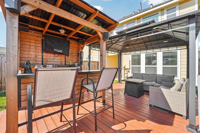 6516 Stoney Creek Drive, Pasadena, TX 77503