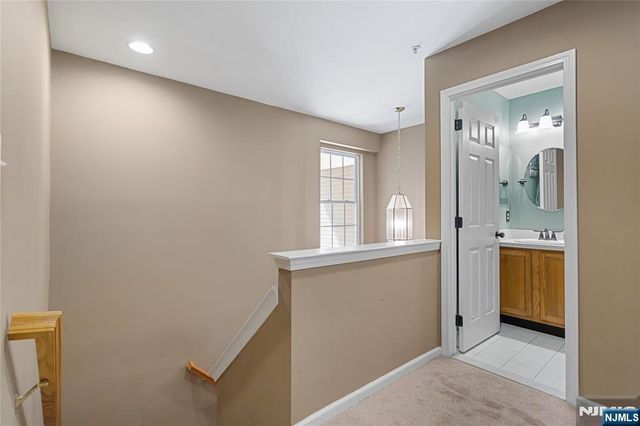 169 Vista Terrace, Pompton Lakes, NJ 07442