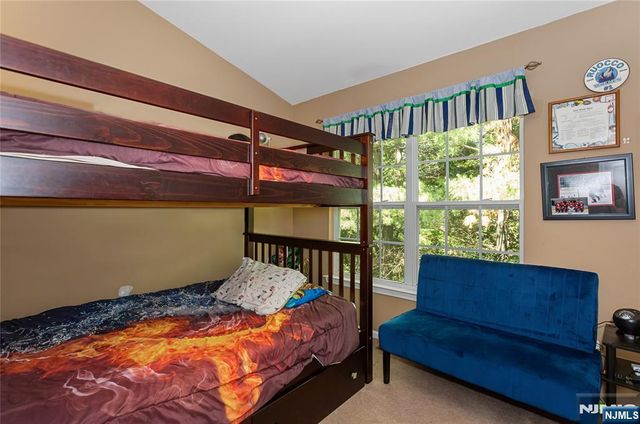 169 Vista Terrace, Pompton Lakes, NJ 07442