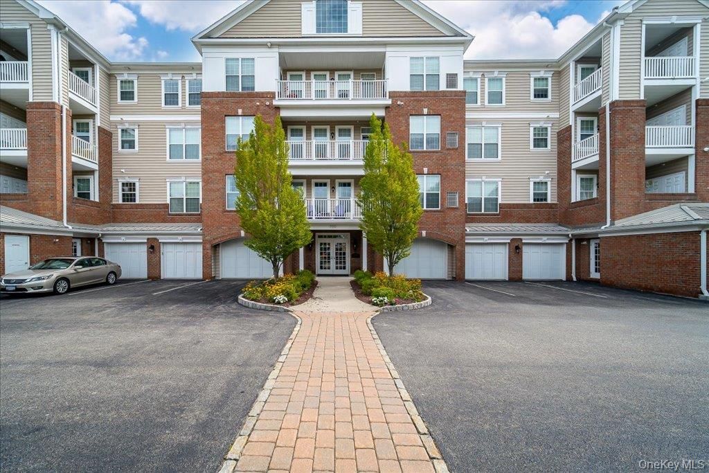 732 Regency Drive, Fishkill, NY 12524 — exterior