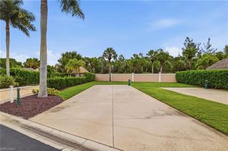 13563 Snook CIR, Naples, FL 34114