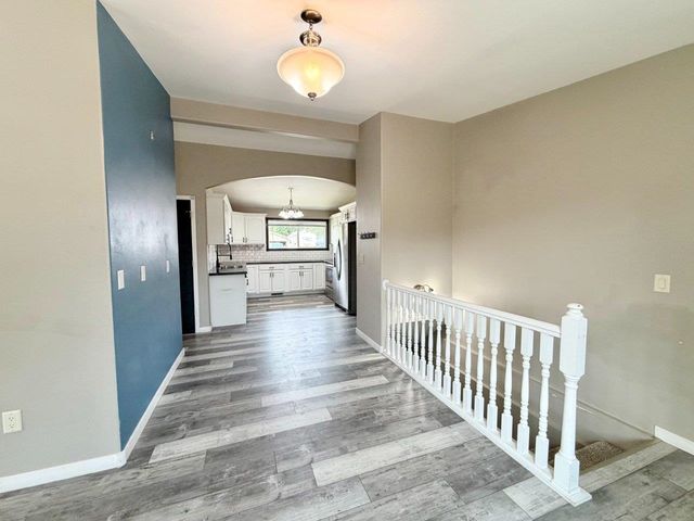 1816 2nd Ave NW, Minot, ND 58703
