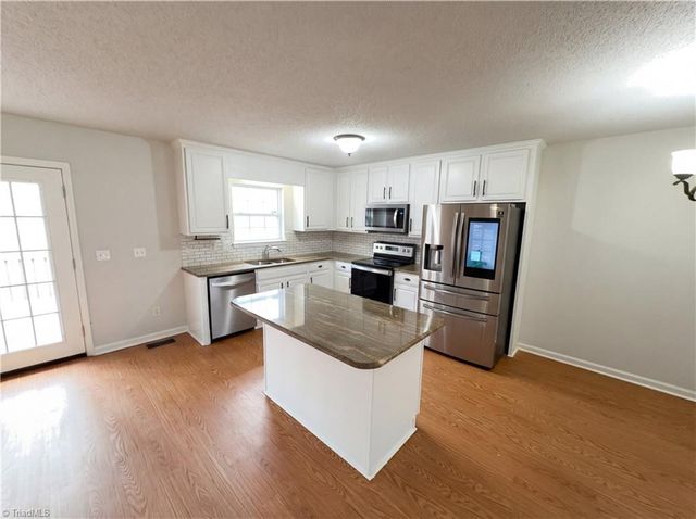 332 Cutty Sark Road, Winston-salem, NC 27103