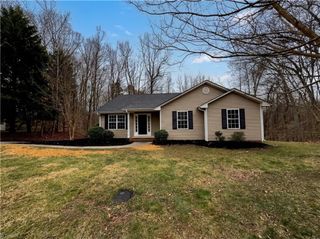 332 Cutty Sark Road, Winston-salem, NC 27103
