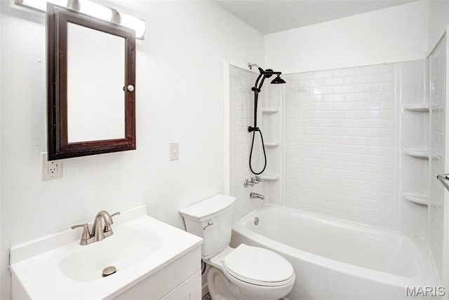 3619 Thomas Avenue, Alton, IL 62002