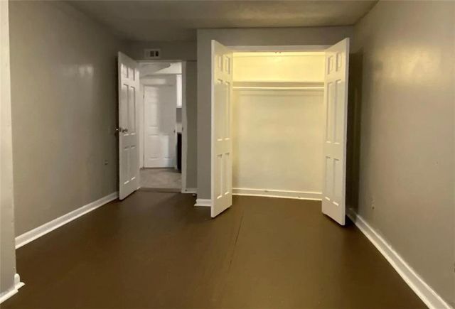 8241 Highland Avenue, Kansas City, MO 64131