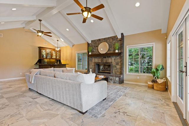 5050 Lexington Cir, Loomis, CA 95650