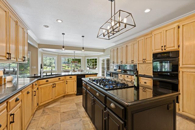 5050 Lexington Cir, Loomis, CA 95650