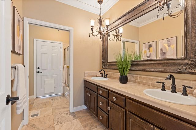5050 Lexington Cir, Loomis, CA 95650