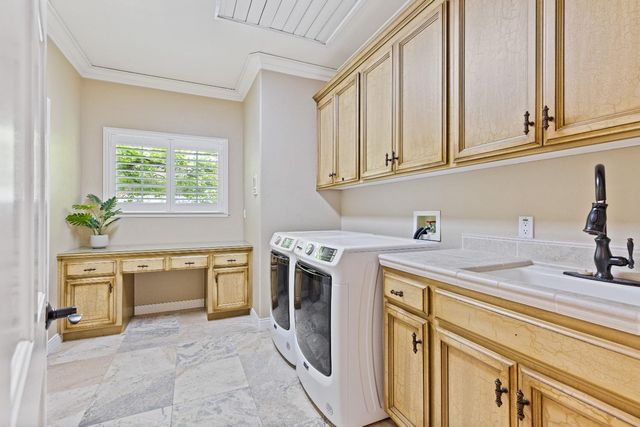 5050 Lexington Cir, Loomis, CA 95650