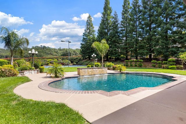 5050 Lexington Cir, Loomis, CA 95650